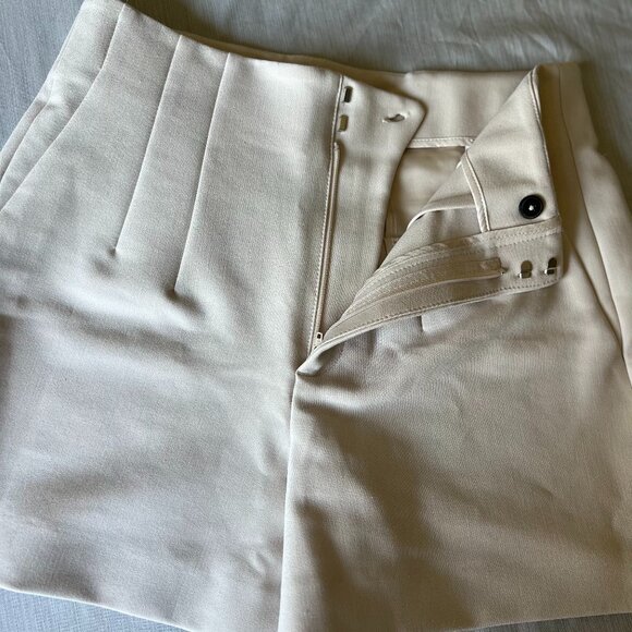 Zara Pants - ZARA High Waisted Tailored Shorts - Beige US M